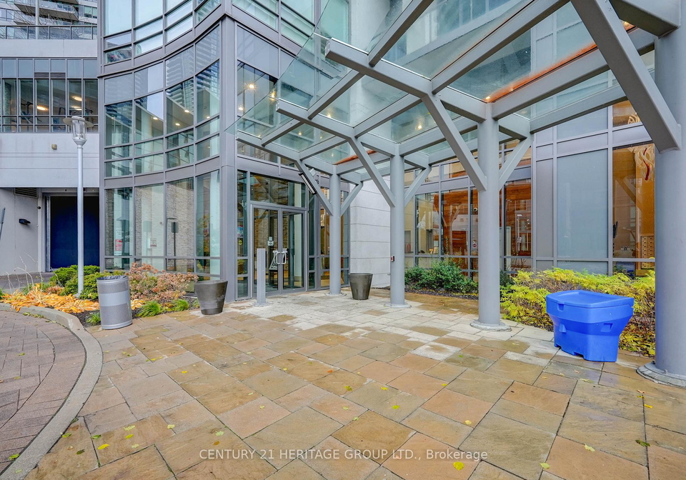 2240-lakeshore-boulevard-w-etobicoke-ontario-w12829062