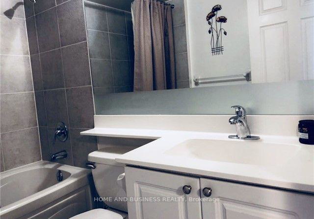310-burnhamthorpe-road-mississauga-ontario-w12829842