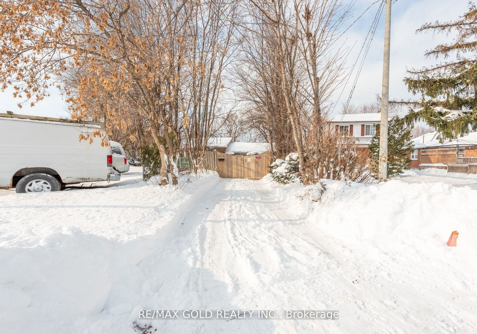 3-harrow-street-mississauga-ontario-w12830030
