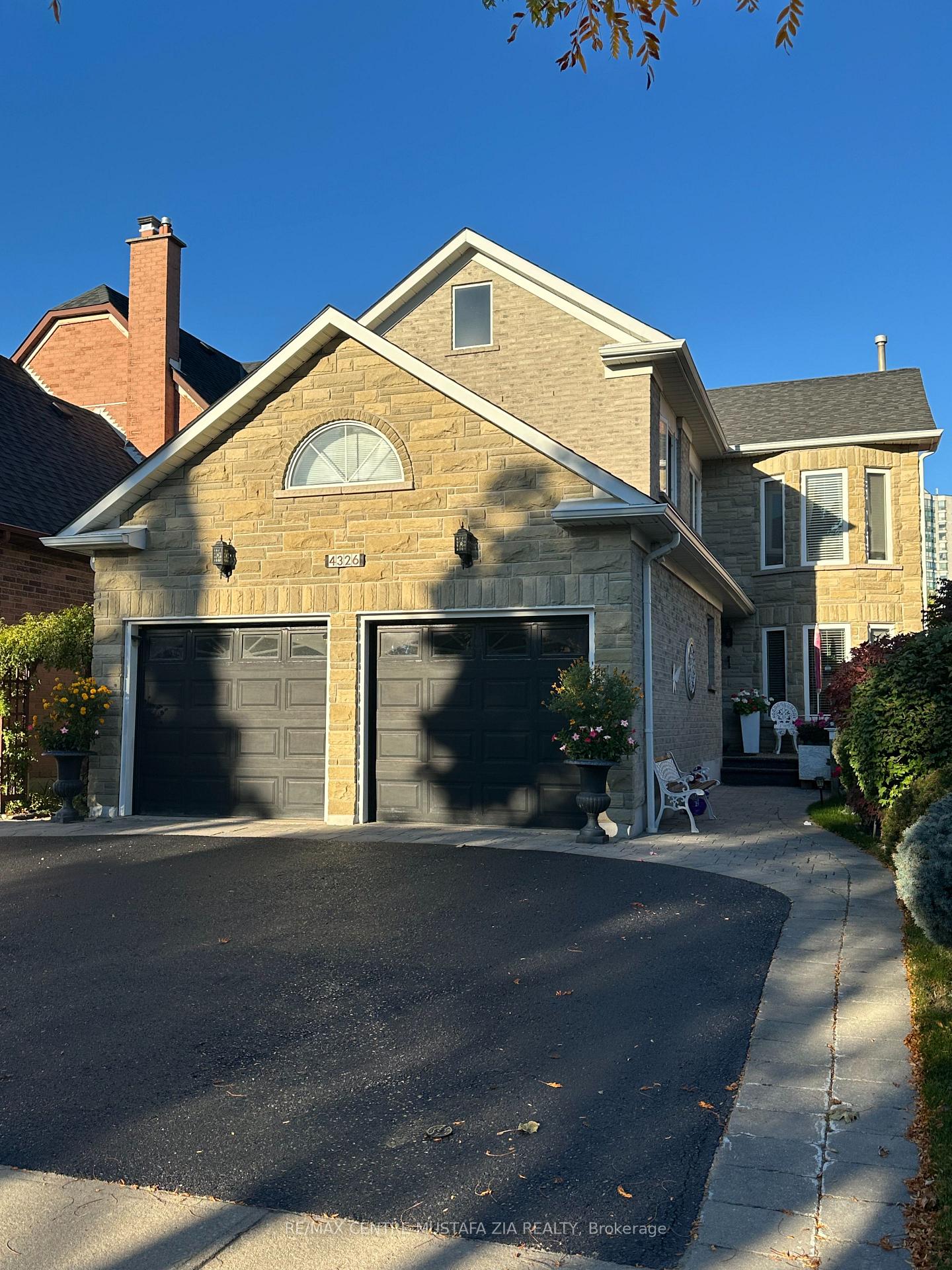 4326-mayflower-drive-mississauga-ontario-w12830036