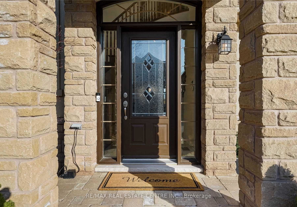 2470-kwinter-road-oakville-ontario-w12830426