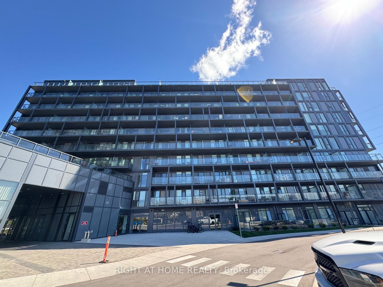 3200-dakota-common-burlington-ontario-w12830596