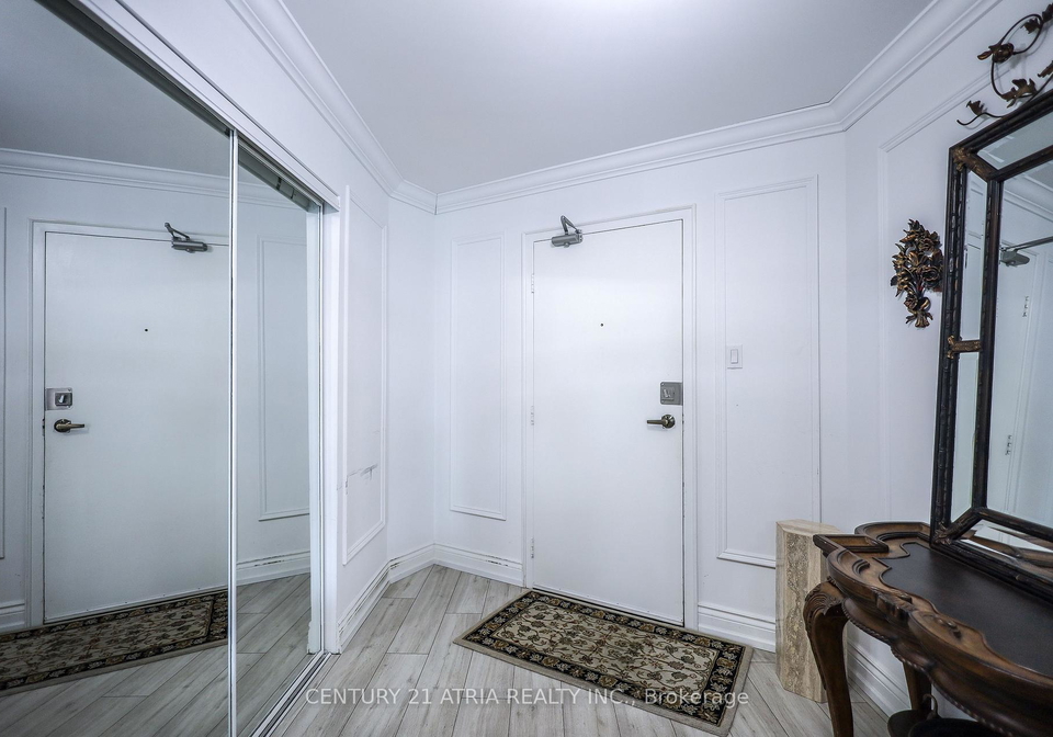 2010-islington-avenue-etobicoke-ontario-w12830862
