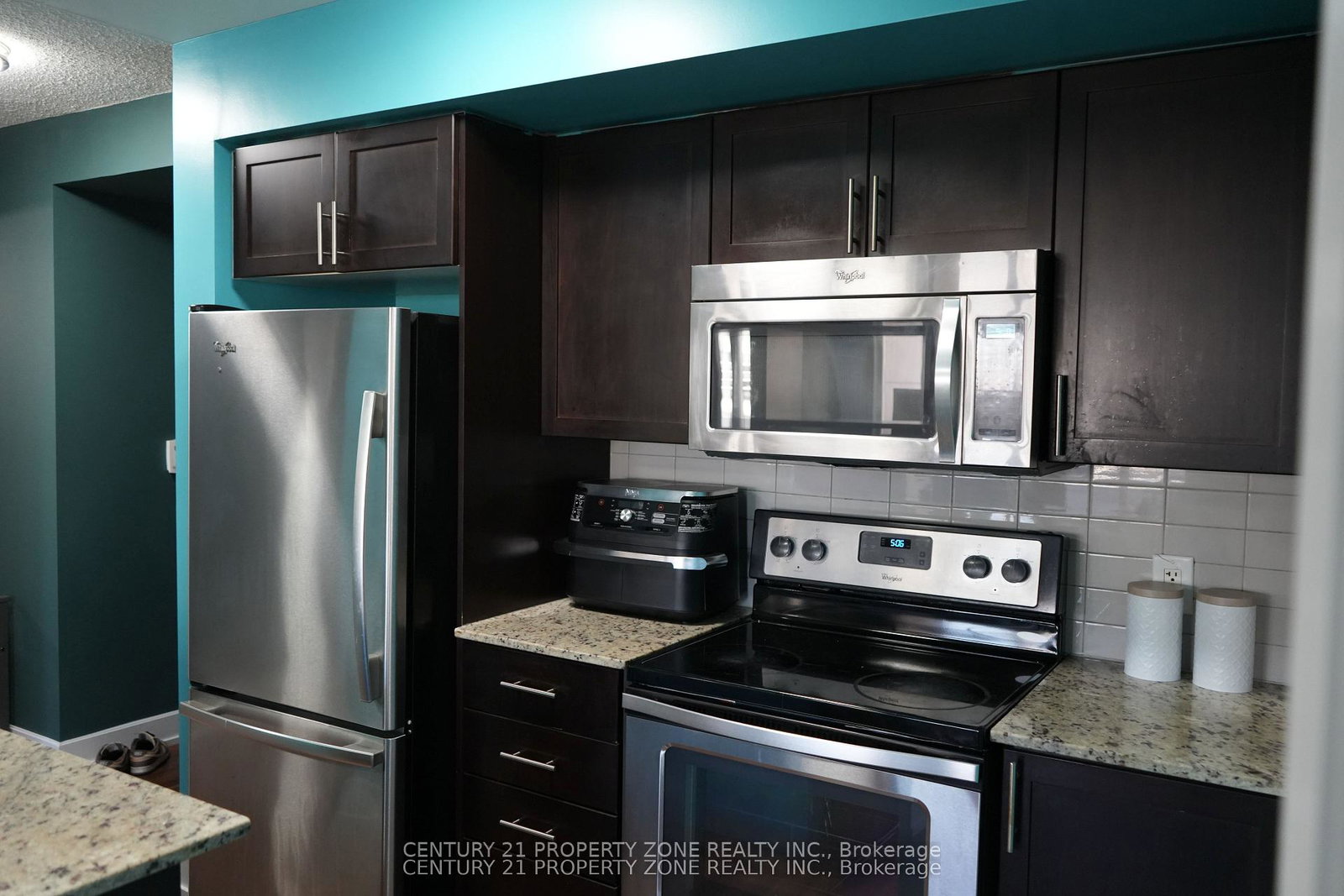 6-eva-road-etobicoke-ontario-w12830876