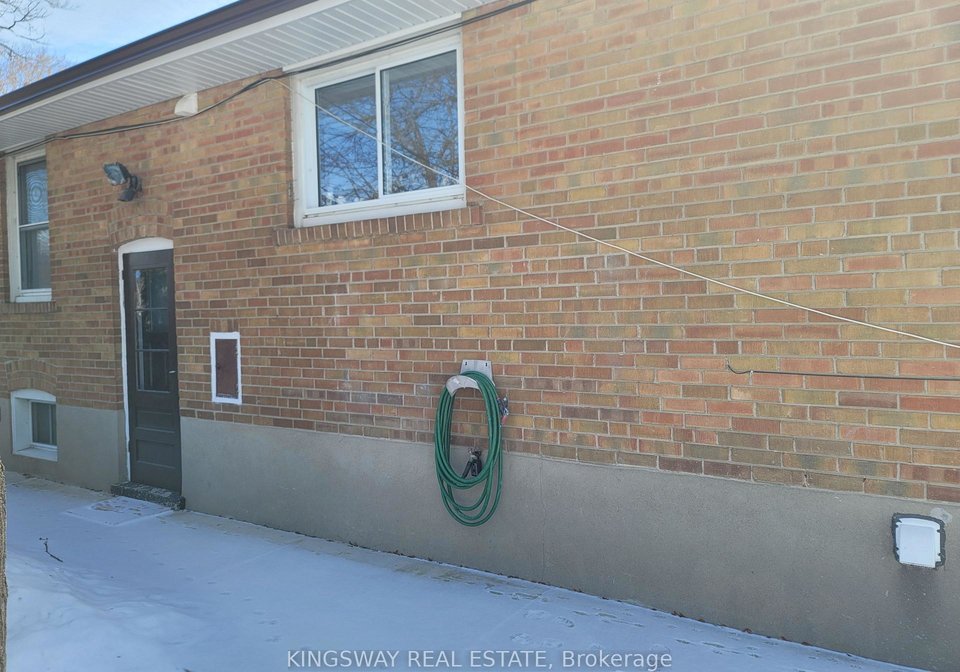 9-koos-road-etobicoke-ontario-w12831928