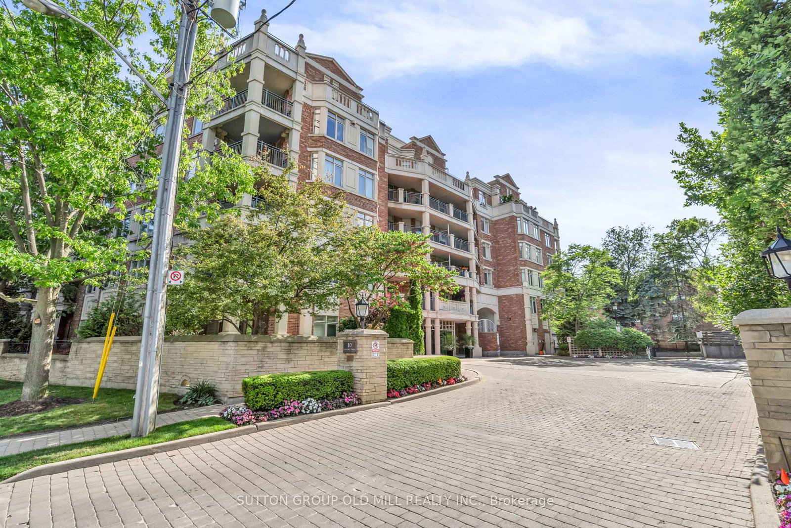 10-old-mill-trail-etobicoke-ontario-w12832138