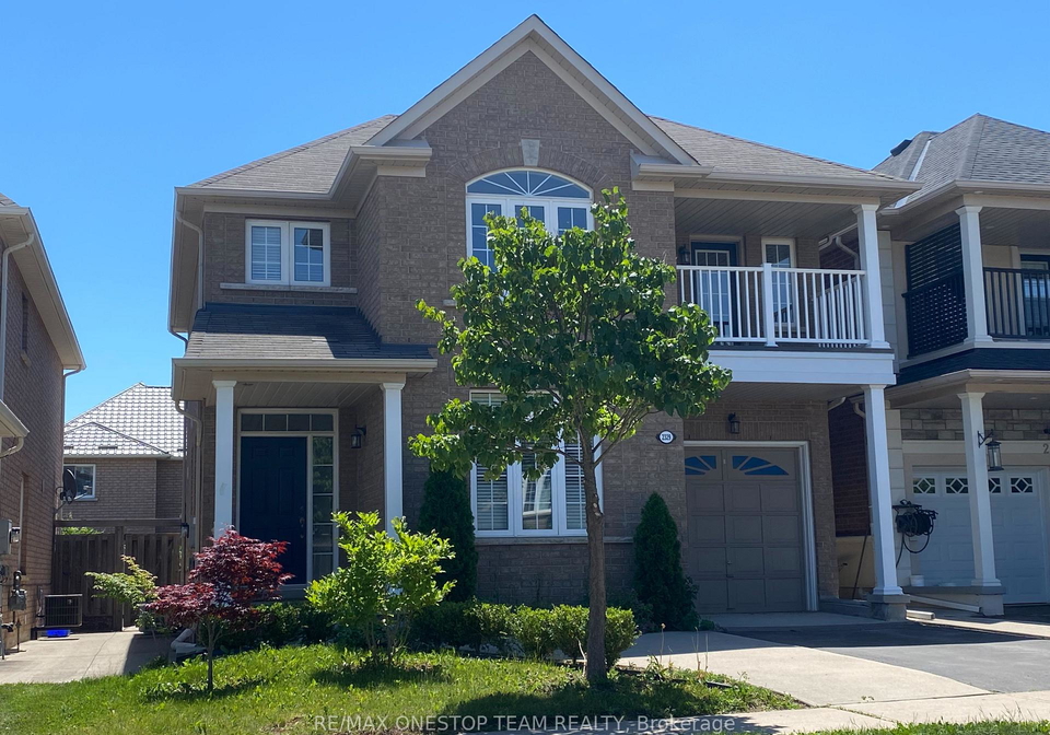 2329-blue-oak-circle-oakville-ontario-w12832180