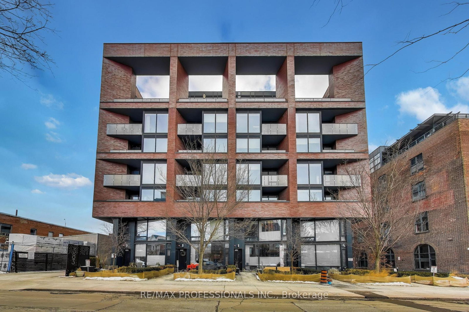 383-sorauren-avenue-toronto-ontario-w12832292
