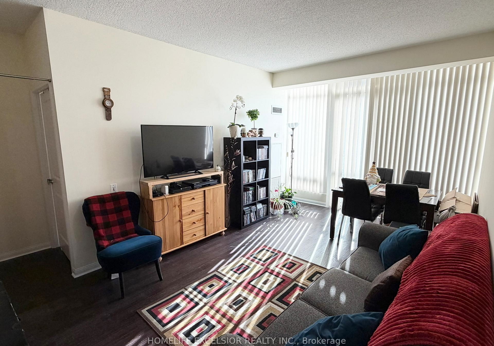 15-windermere-avenue-toronto-ontario-w12832338