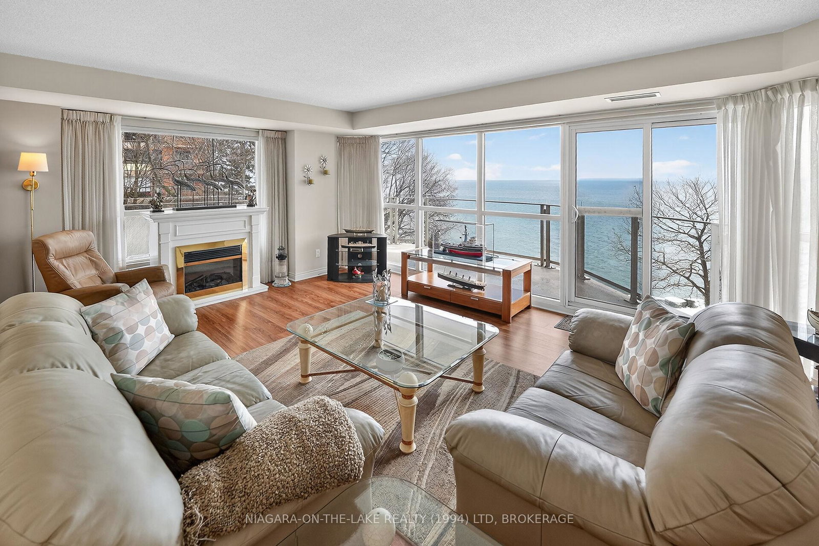 2190-lakeshore-road-burlington-ontario-w12832712