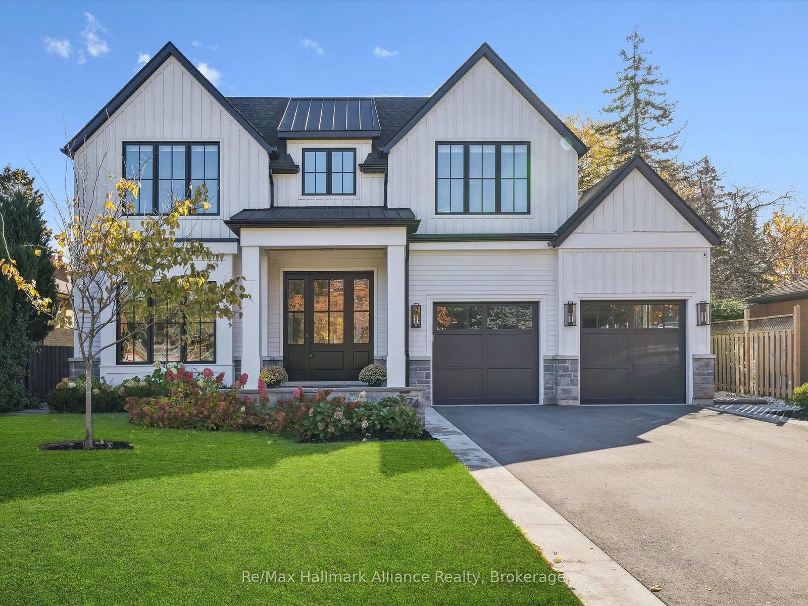 2074-seabrook-drive-oakville-ontario-w12832780