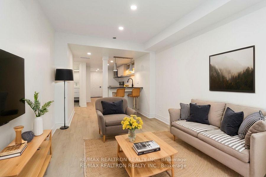 4268-goldenrod-crescent-mississauga-ontario-w12833030