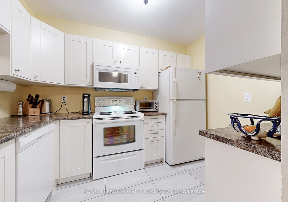 3835-lake-shore-boulevard-w-etobicoke-ontario-w12833150