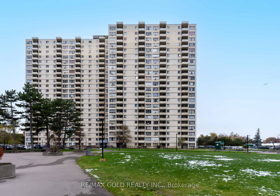 340-dixon-road-etobicoke-ontario-w12833204