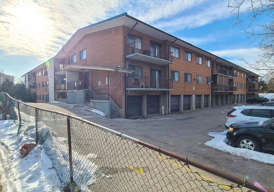 80-blackfriar-avenue-etobicoke-ontario-w12833246