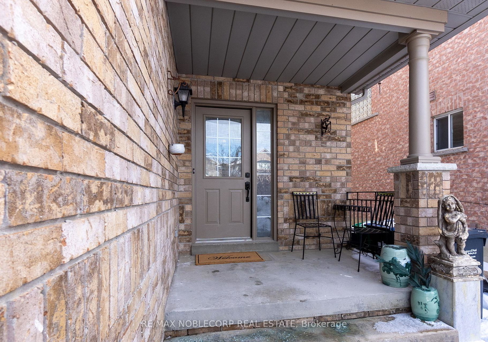 16-humbershed-crescent-caledon-ontario-w12833268
