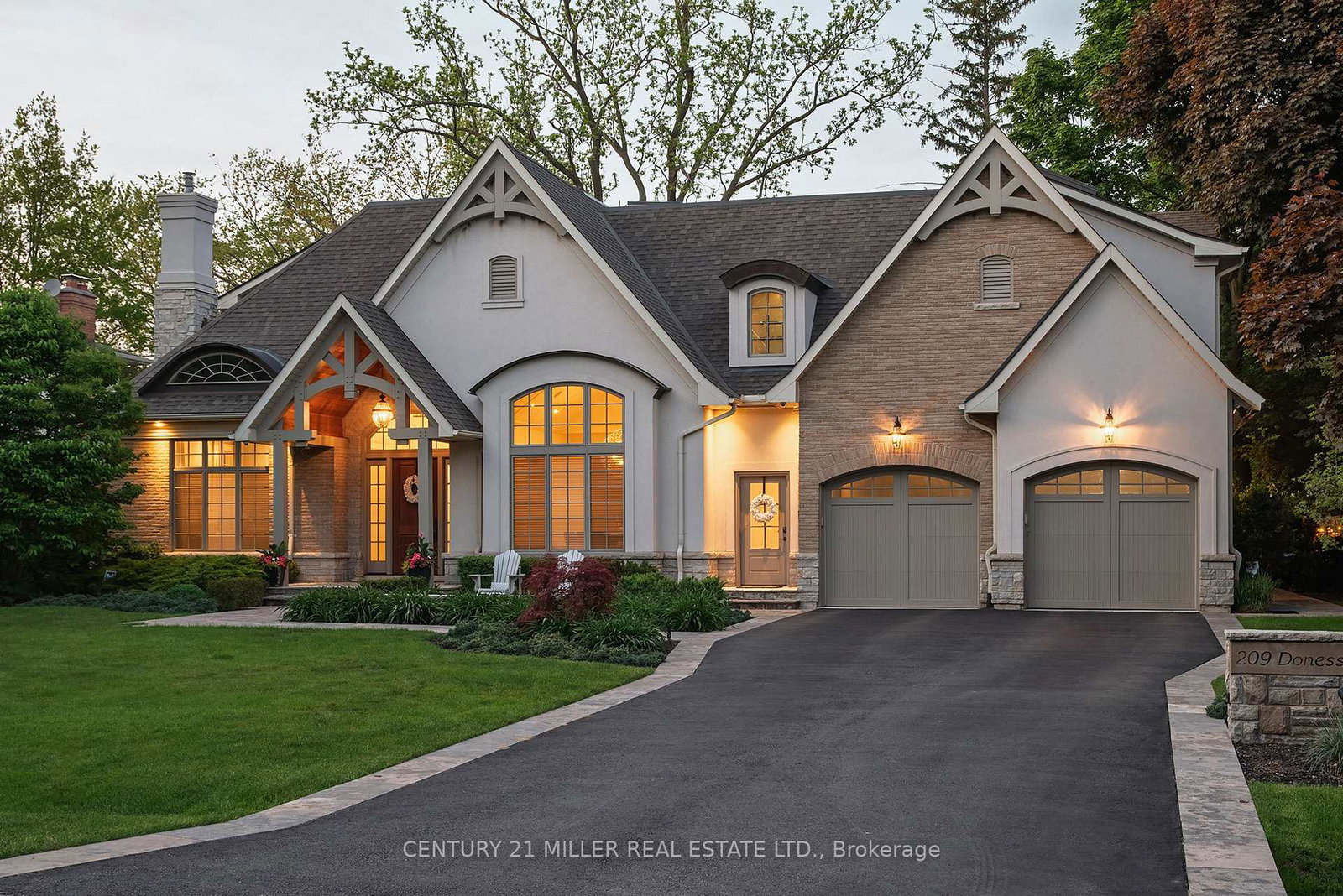209-donessle-drive-oakville-ontario-w12833686