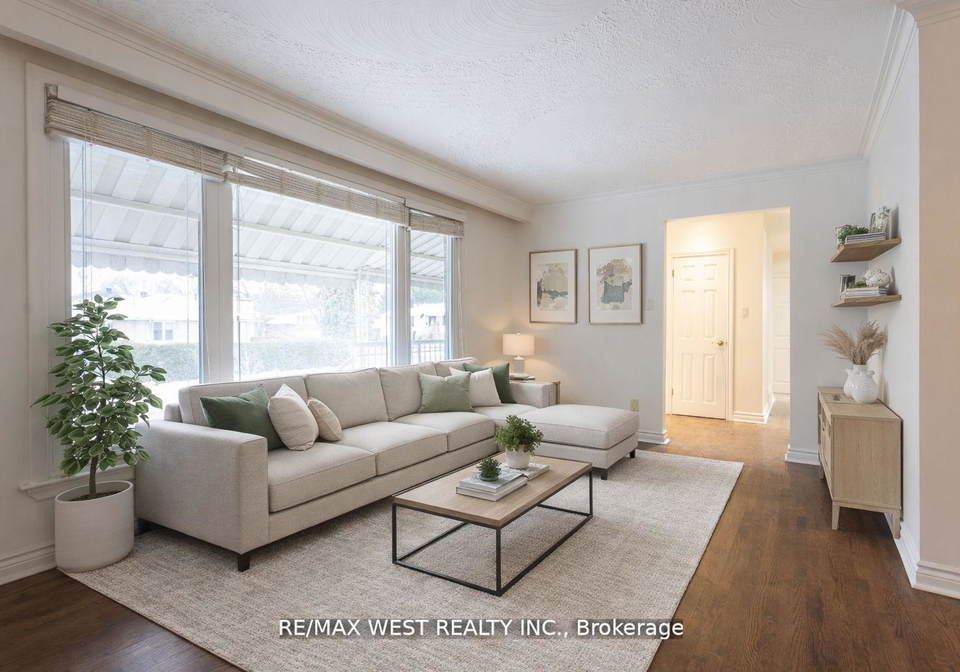 28-paragon-road-etobicoke-ontario-w12834530