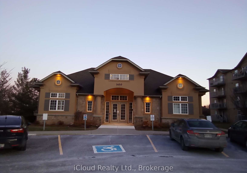 1450-bishops-gate-oakville-ontario-w12834734