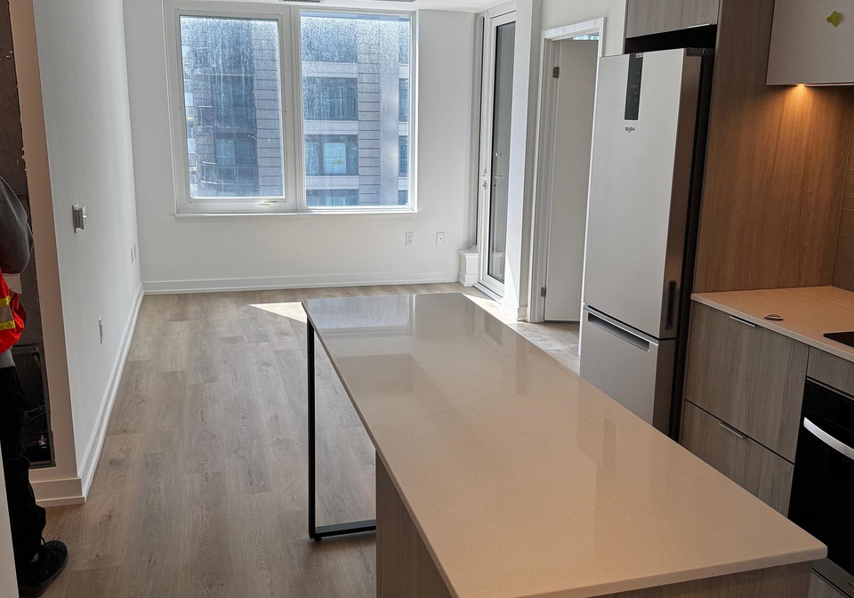395-square-one-drive-mississauga-ontario-w12834826