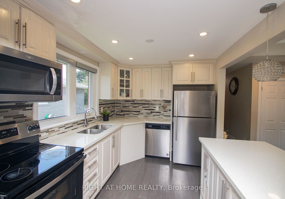 65-bridgenorth-crescent-etobicoke-ontario-w12835274