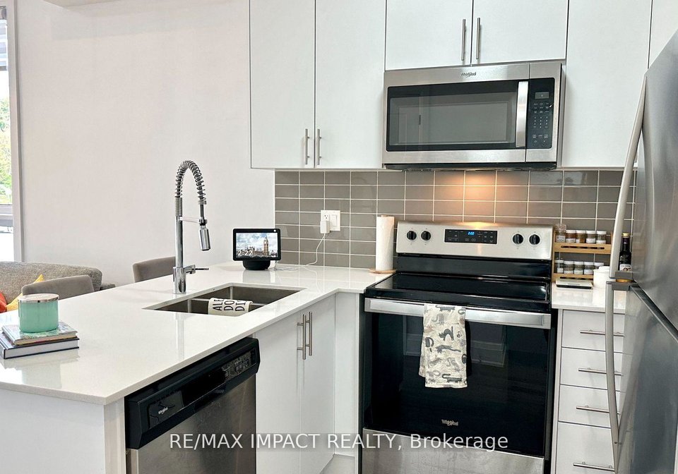 719-lawrence-avenue-w-north-york-ontario-w12835278