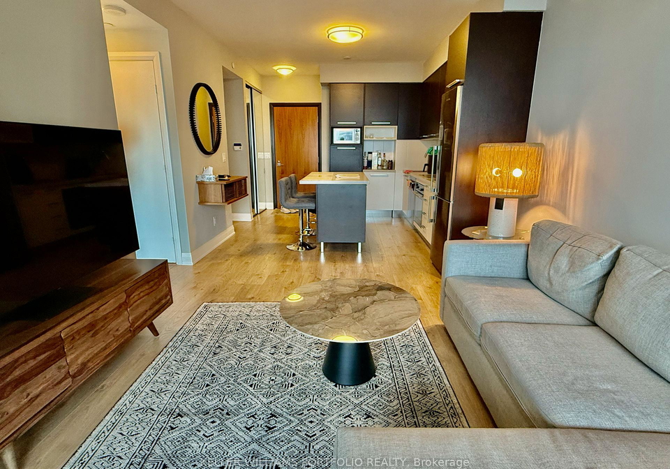 36-park-lawn-road-etobicoke-ontario-w12835388