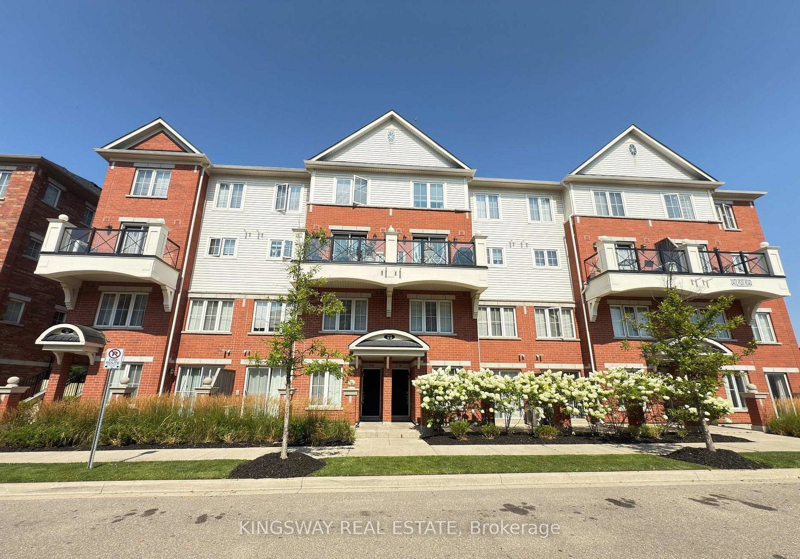 2472-post-road-s-oakville-ontario-w12835632