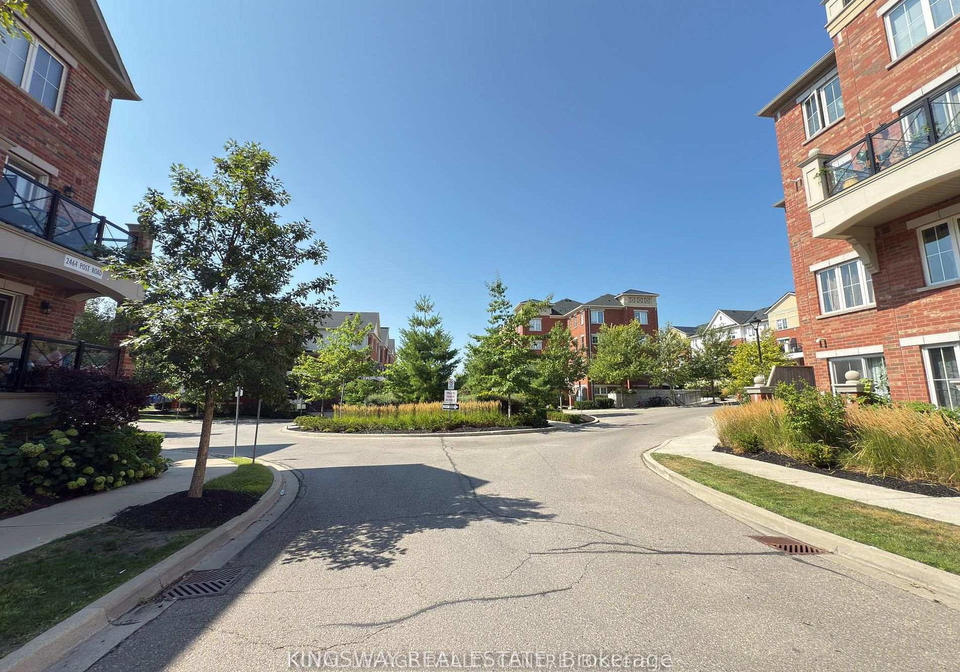 2472-post-road-s-oakville-ontario-w12835632