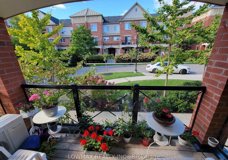 2492-post-road-oakville-ontario-w12835930