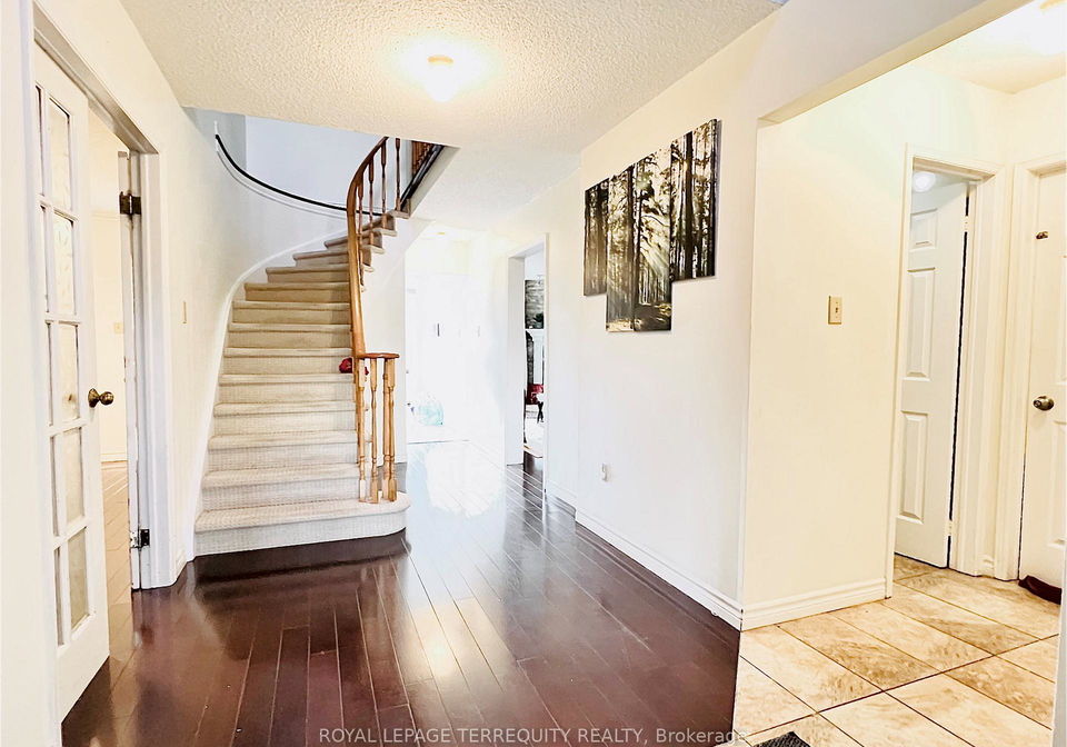 531-loretta-court-mississauga-ontario-w12835954