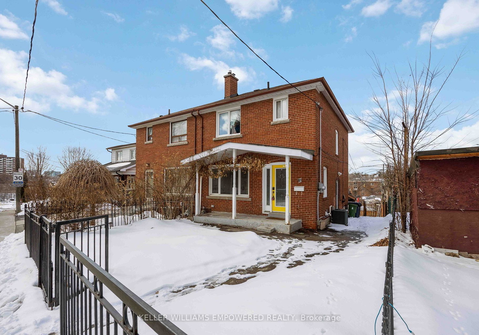8-porter-avenue-toronto-ontario-w12835964