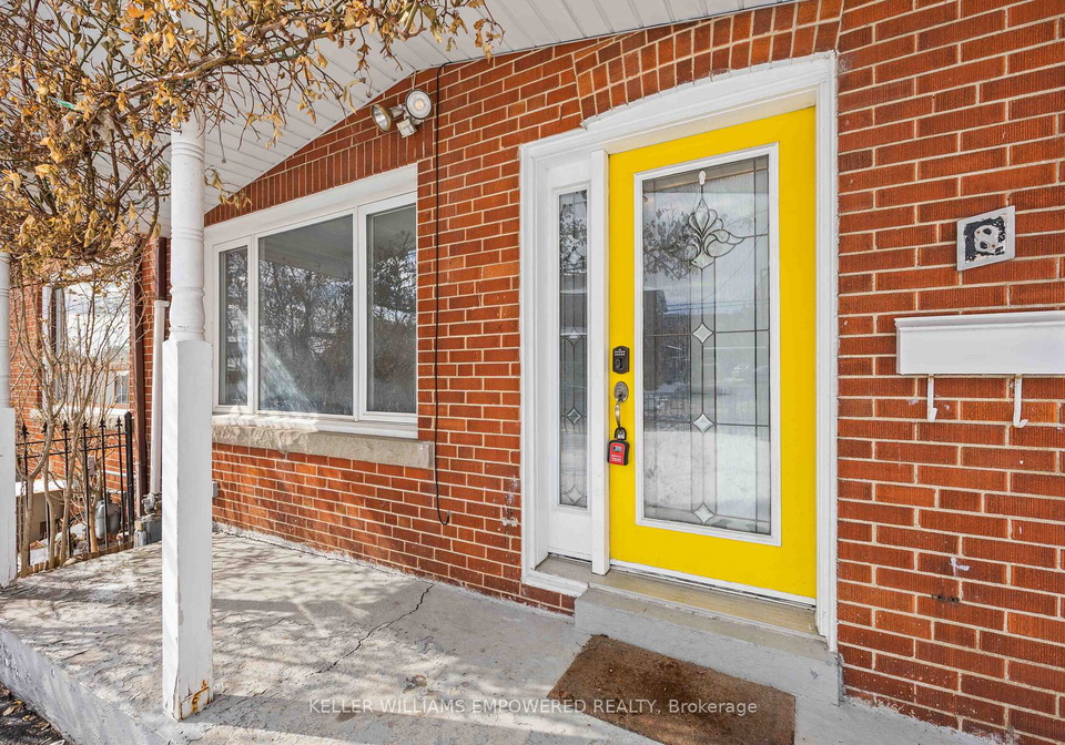8-porter-avenue-toronto-ontario-w12835964