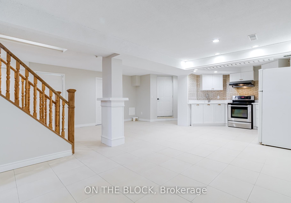 409-silverthorne-crescent-mississauga-ontario-w12836086