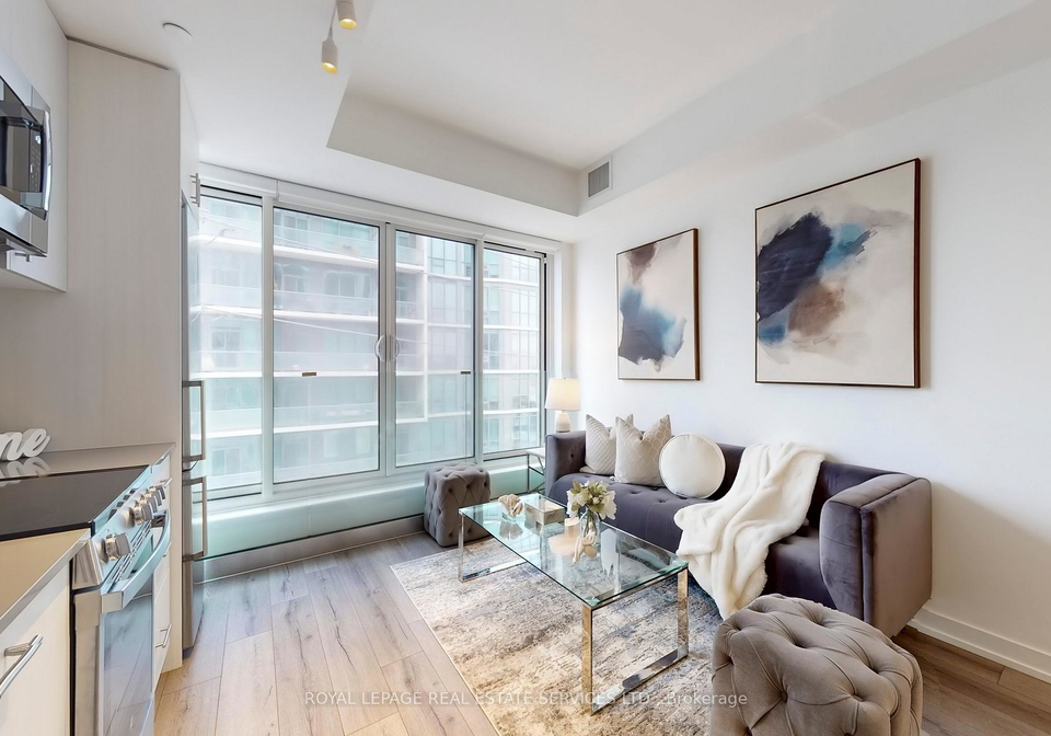 1195-the-queensway-etobicoke-ontario-w12836122