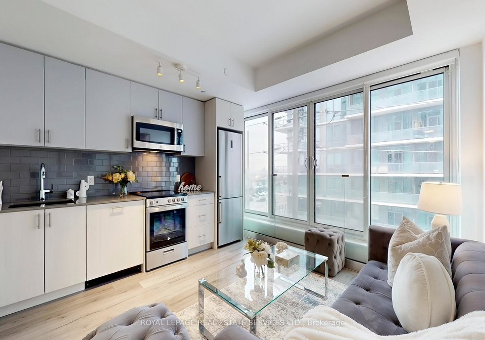 1195-the-queensway-etobicoke-ontario-w12836122