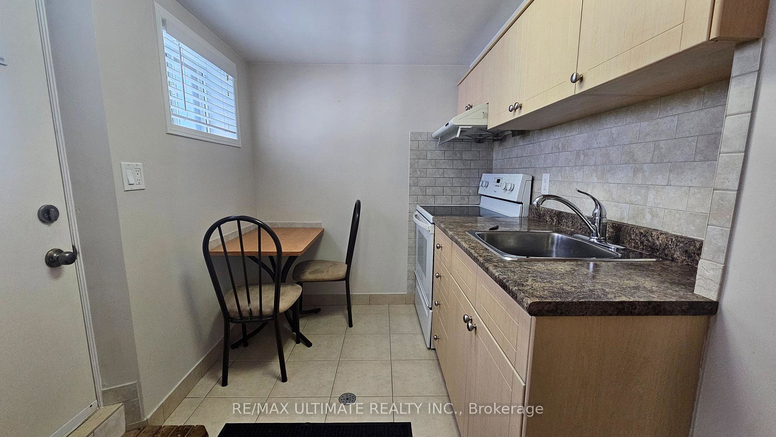 905-lansdowne-avenue-toronto-ontario-w12836252