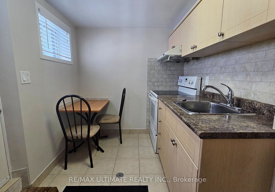 905-lansdowne-avenue-toronto-ontario-w12836252