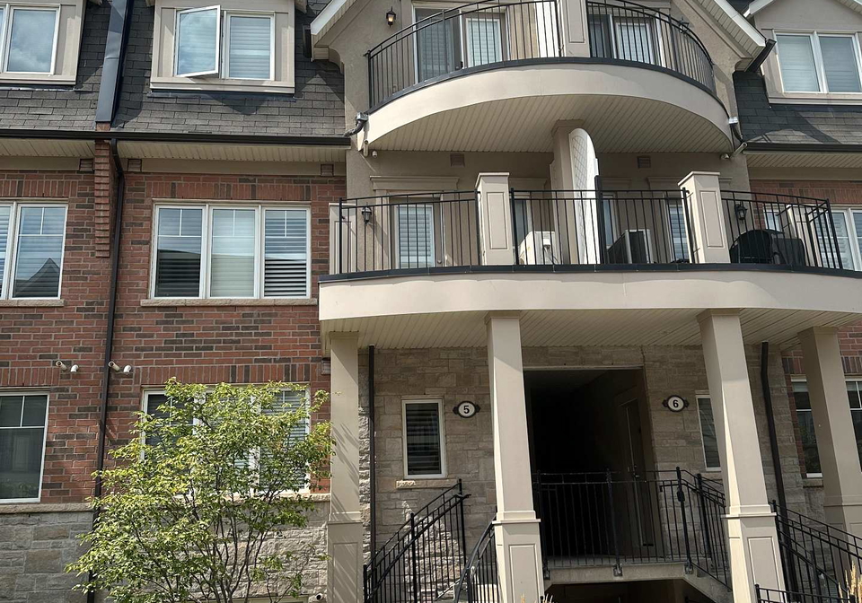 2420-baronwood-drive-oakville-ontario-w12836378