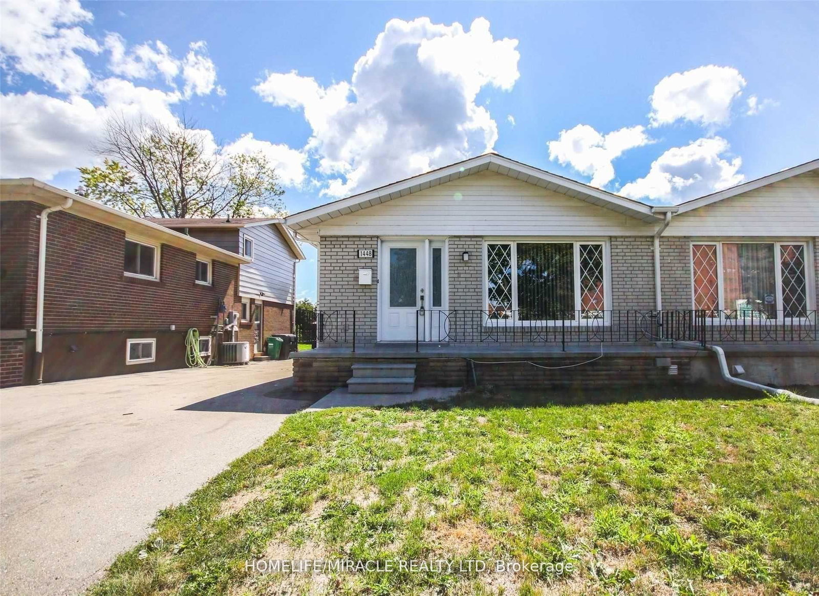 1448-tyneburn-crescent-mississauga-ontario-w12836536