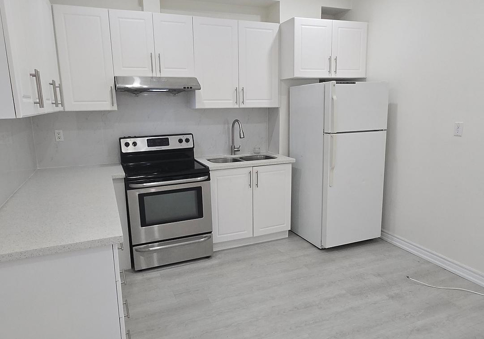 1454-queen-street-w-toronto-ontario-w12836624
