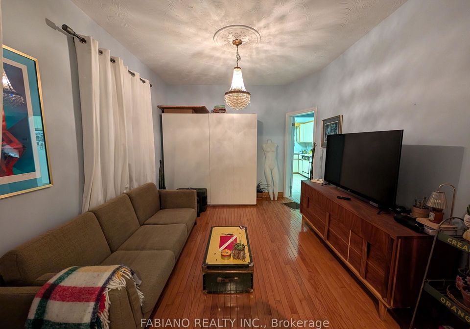 1038-dovercourt-road-toronto-ontario-w12836802