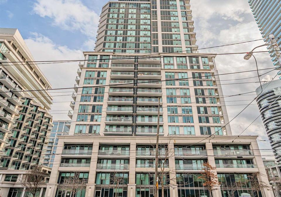 2121-lake-shore-boulevard-w-etobicoke-ontario-w12836860