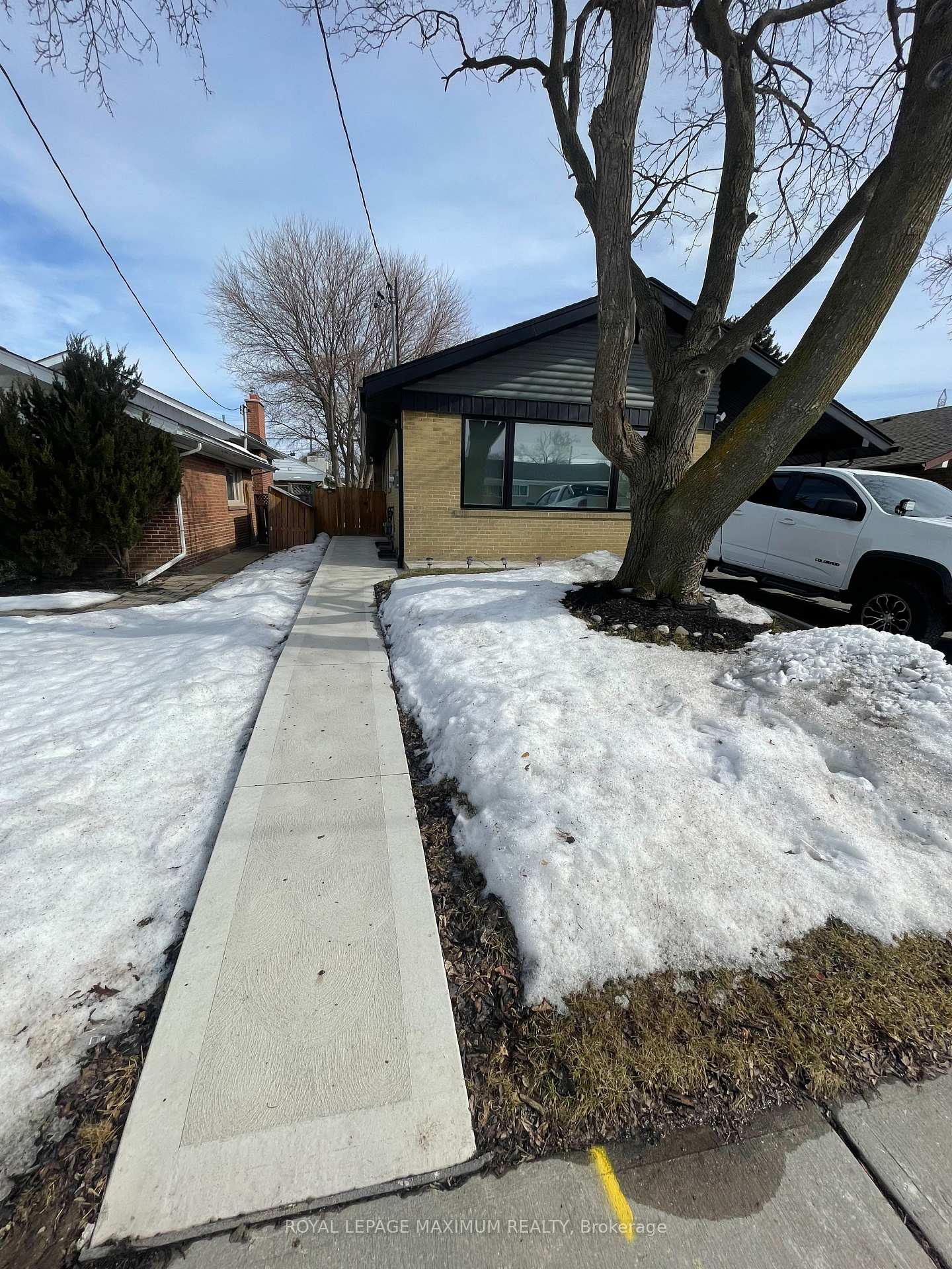29-pakenham-drive-etobicoke-ontario-w12836878