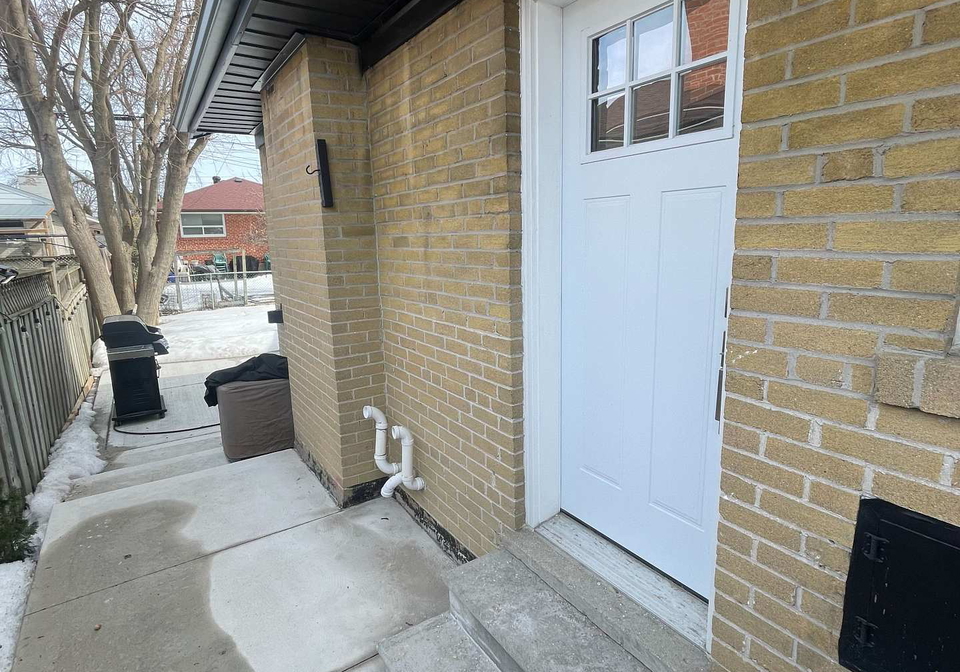 29-pakenham-drive-etobicoke-ontario-w12836878