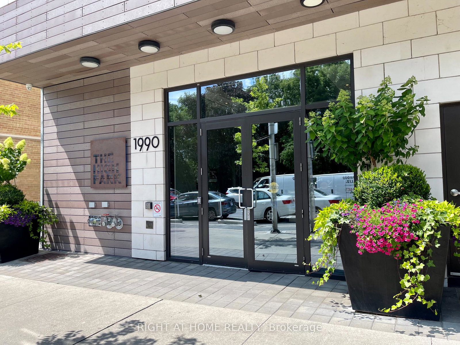 1990-bloor-street-w-toronto-ontario-w12837018