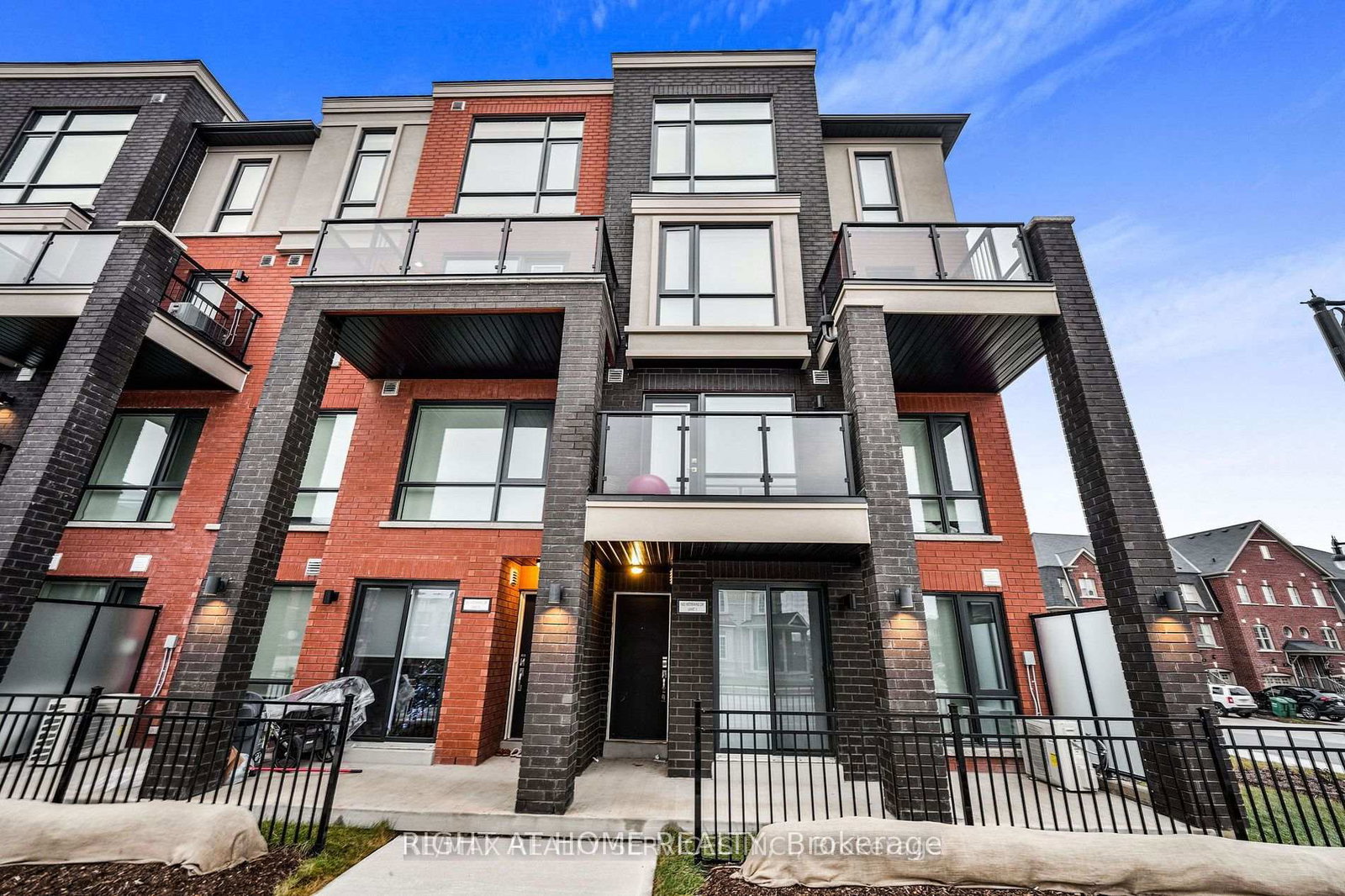 165-veterans-drive-brampton-ontario-w12837028