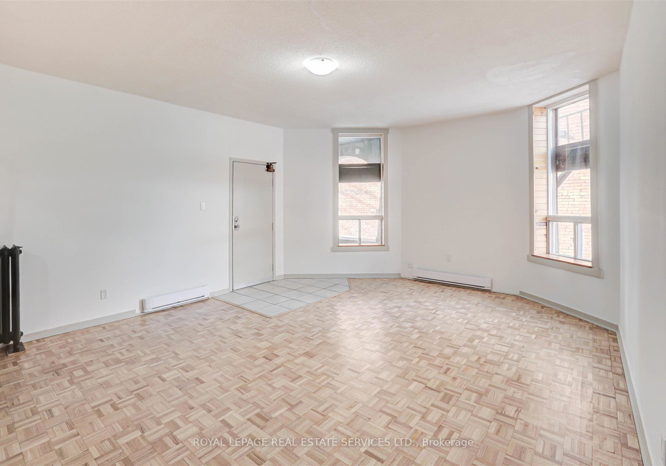1530-king-street-w-toronto-ontario-w12837114