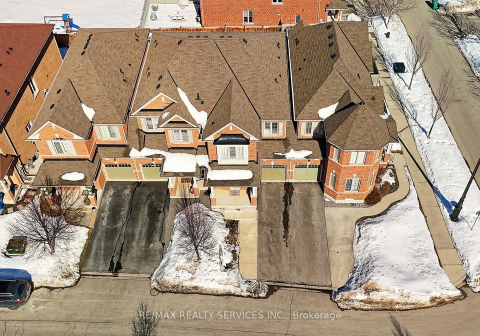 83-kempenfelt-trail-brampton-ontario-w12837964