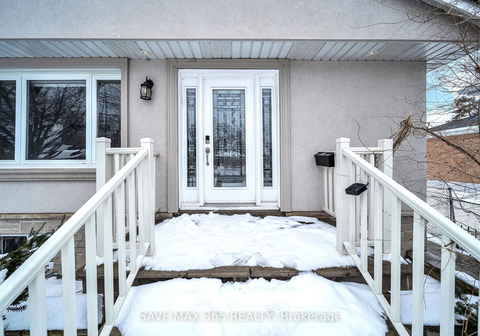 202-renforth-drive-etobicoke-ontario-w12838168